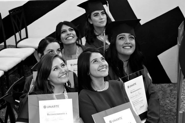 Ceremonia de graduación, Universidad UNARTE - Arquitectura sustentable, la nueva carrera de la construcción - Grupo Basica®